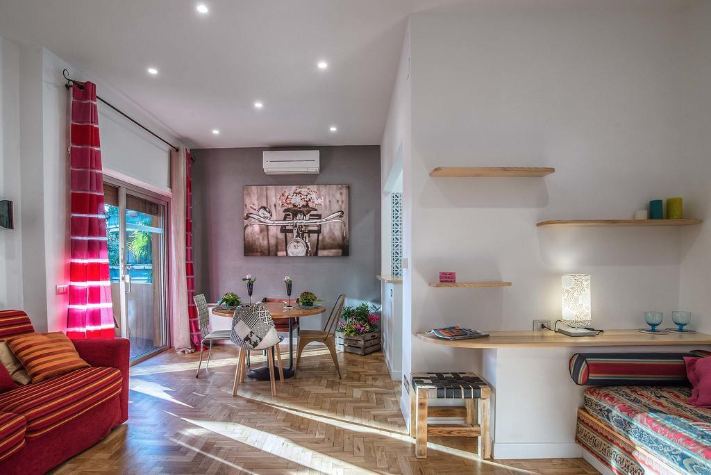 เรซิเดนซา ปัมฟิลี โรม Apartment ภายนอก รูปภาพ